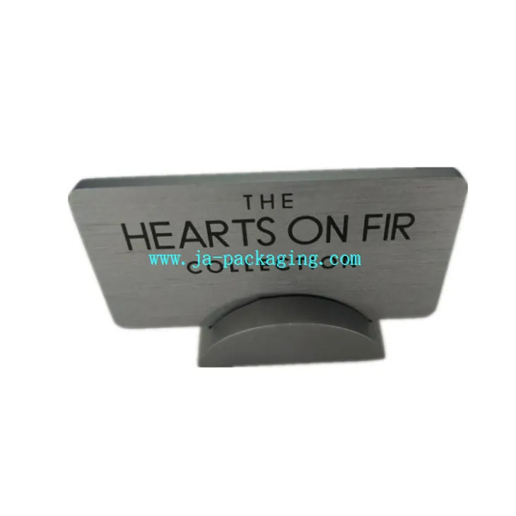 Pelēka akrila nosaukuma plāksne